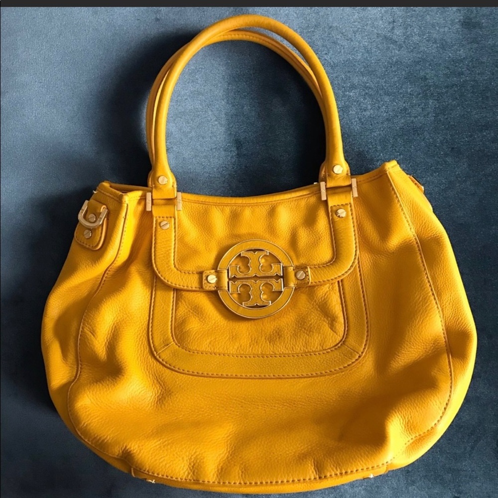 Tory Burch Amanda Bag